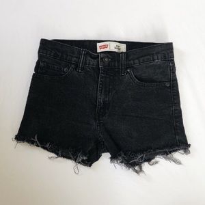 LEVIS distressed shorts
